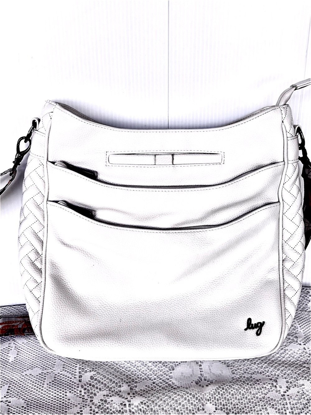 LUG Cable Car White Pebble PU Leather Shoulder Bag like new